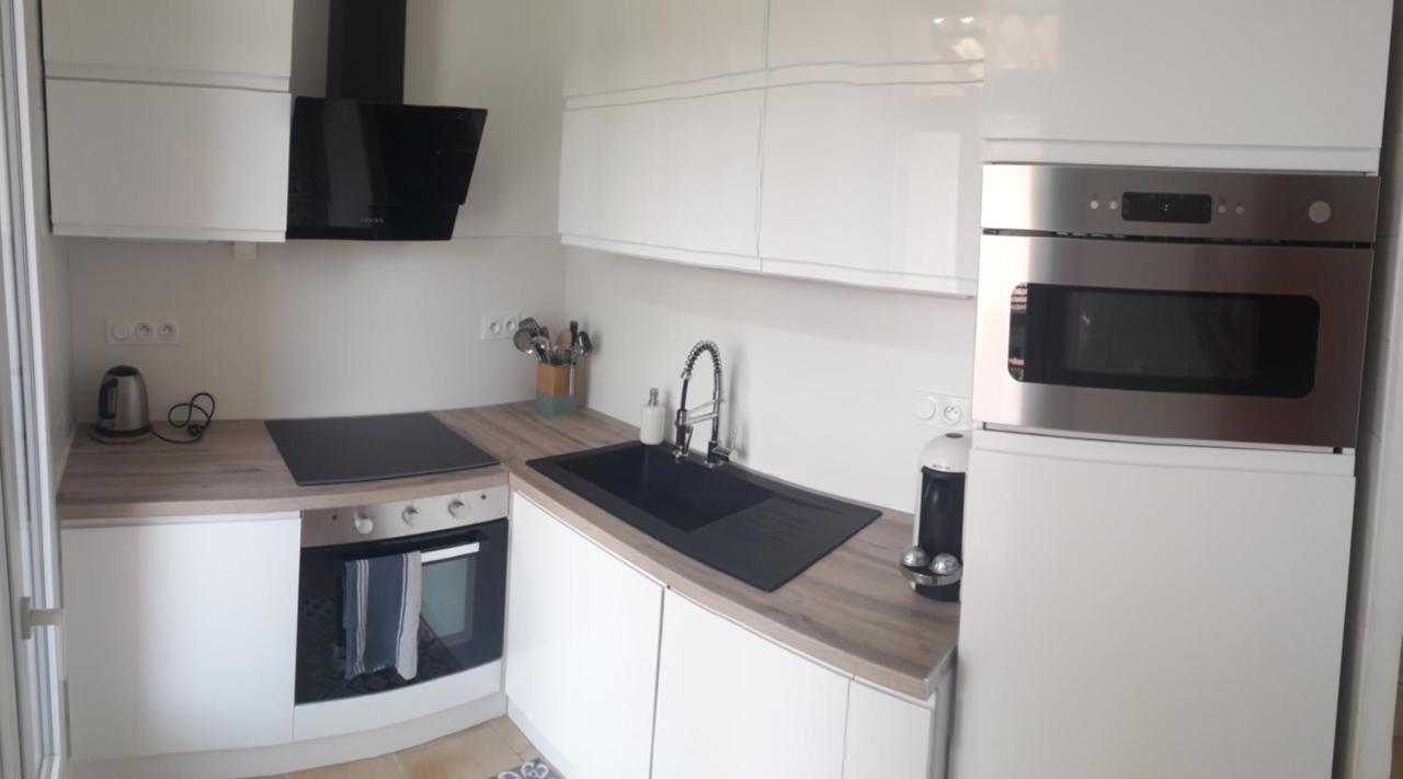 Appartement Centre-Ville Avec Terrasse Montpellier Kültér fotó